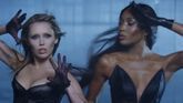 Clip sexy pour Miley Cyrus et Naomi Campbell